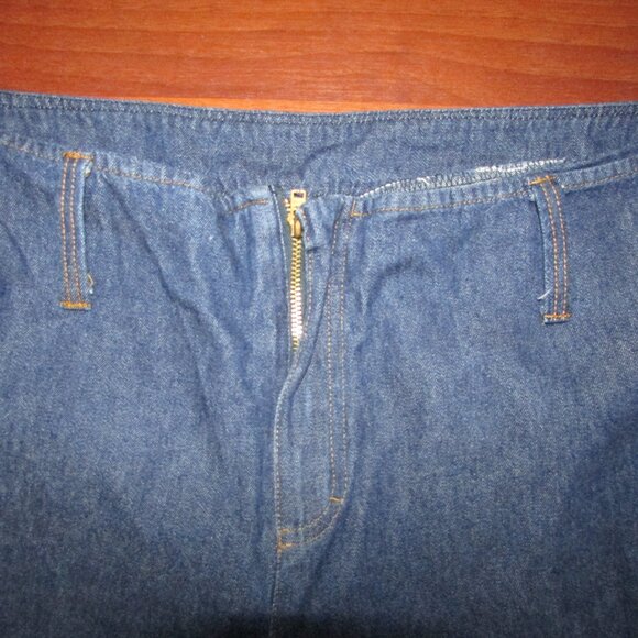 AE Plus Size Denim Cut Off Short Shorts - 24 - Picture 4 of 9